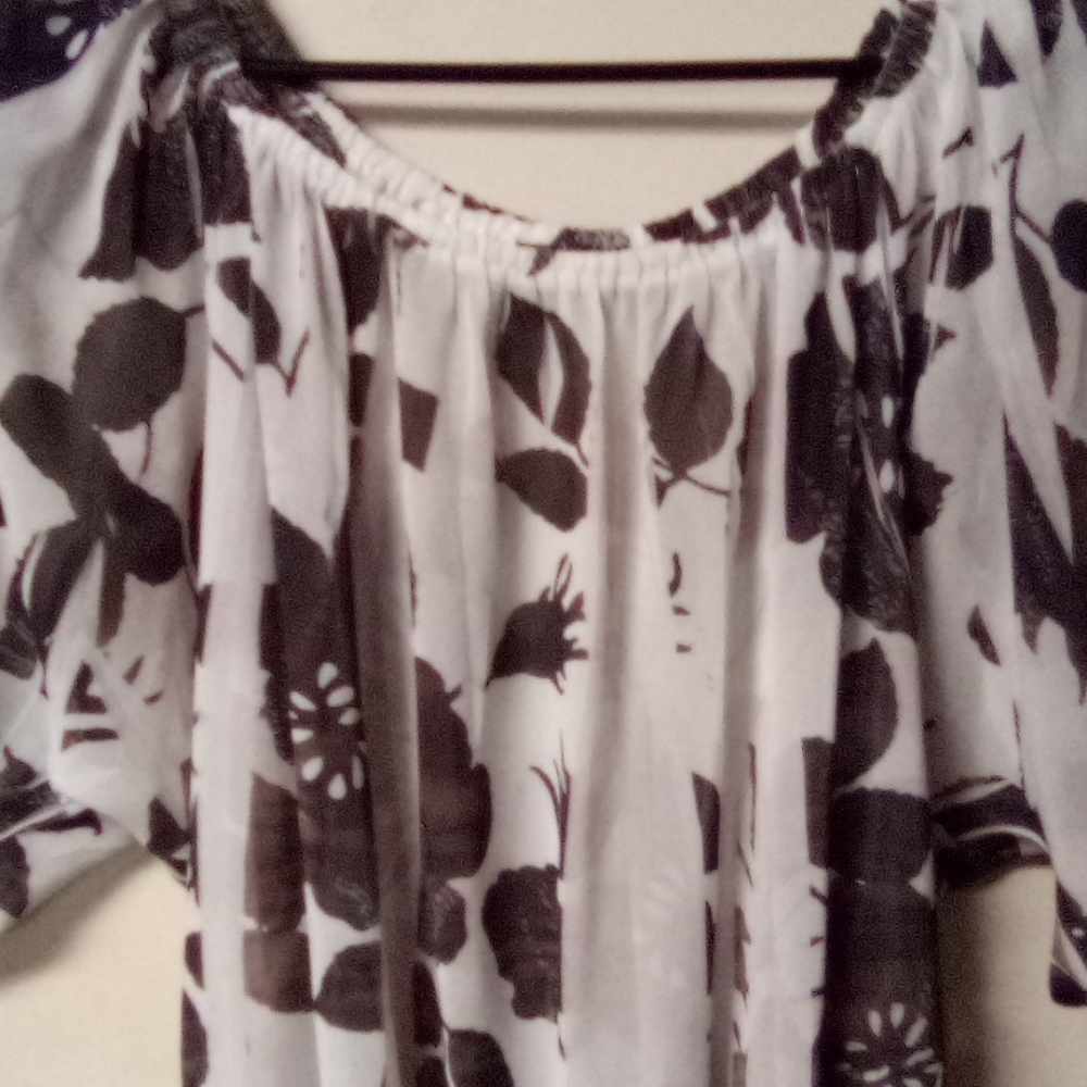Blouse - Picture 2 of 4